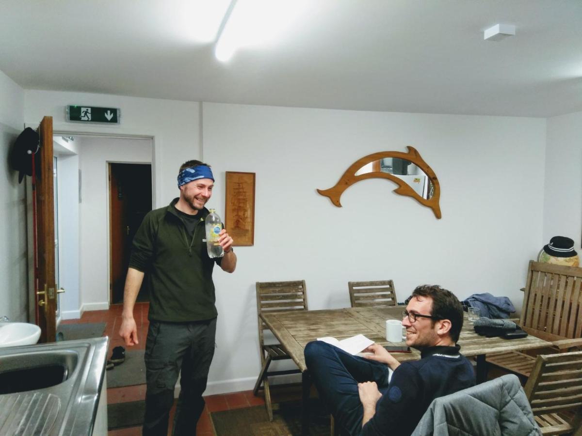 Dolphins Backpackers Hostel Tintagel Exterior photo