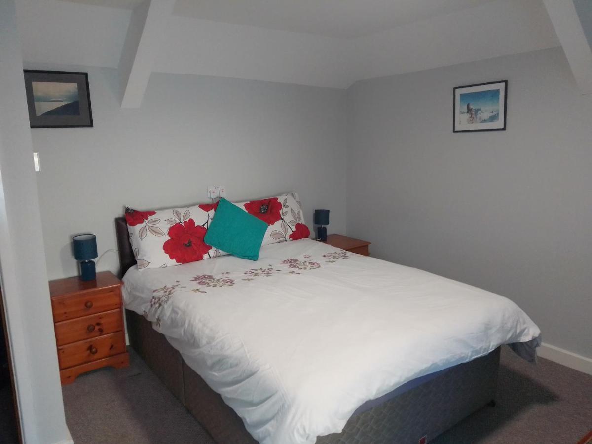 Dolphins Backpackers Hostel Tintagel Exterior photo